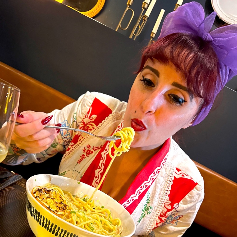 Meet your Posher, Anjelica